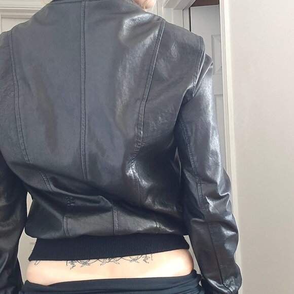 Italian Leather Bomber Jacket - Picture 6 of 8